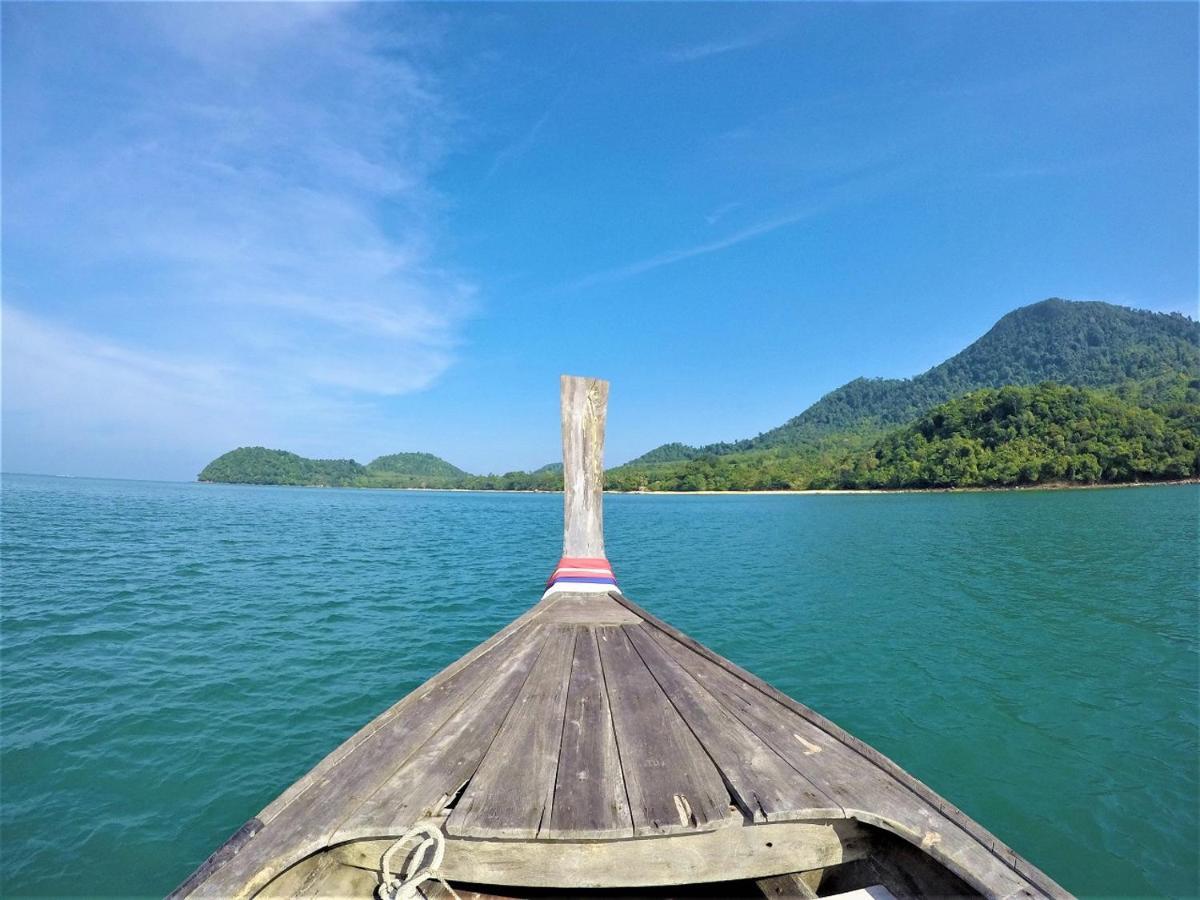 Koh Jum Coral Bay Resort Экстерьер фото
