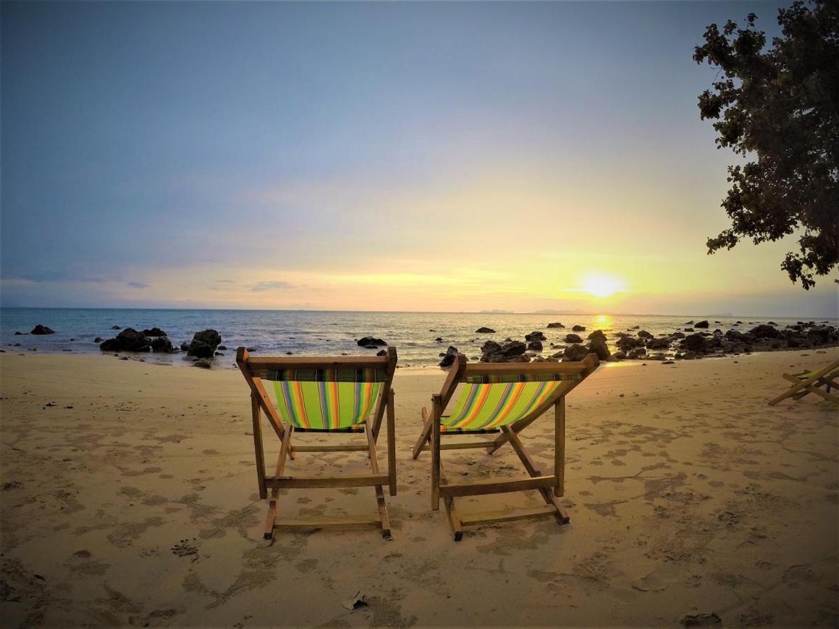 Koh Jum Coral Bay Resort Экстерьер фото