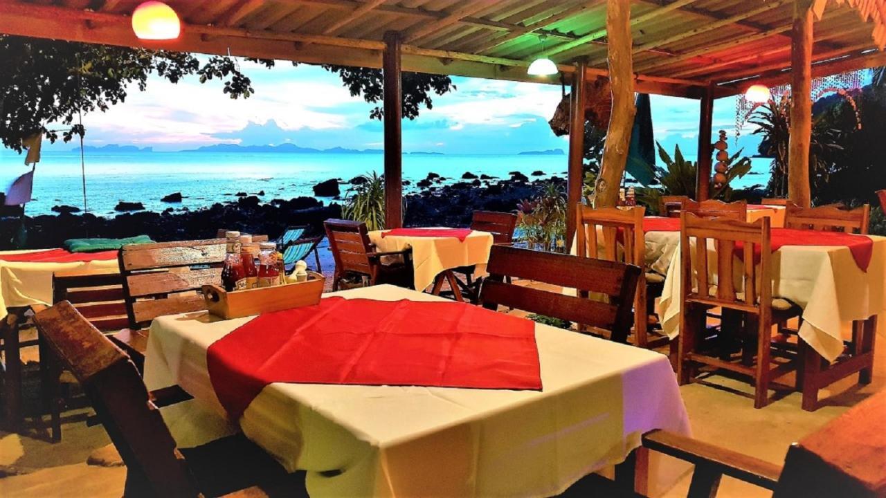 Koh Jum Coral Bay Resort Экстерьер фото