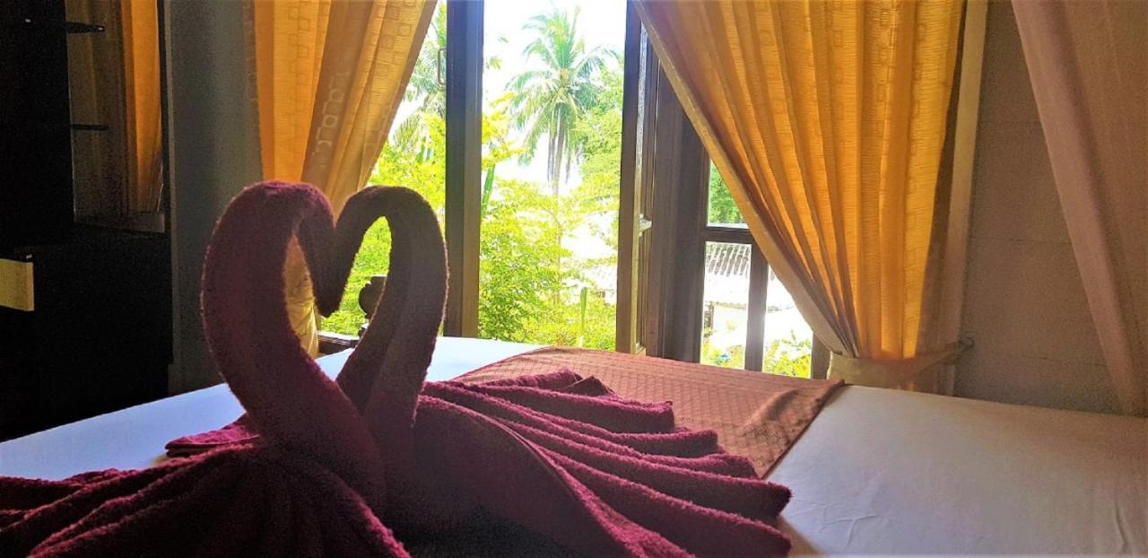 Koh Jum Coral Bay Resort Экстерьер фото