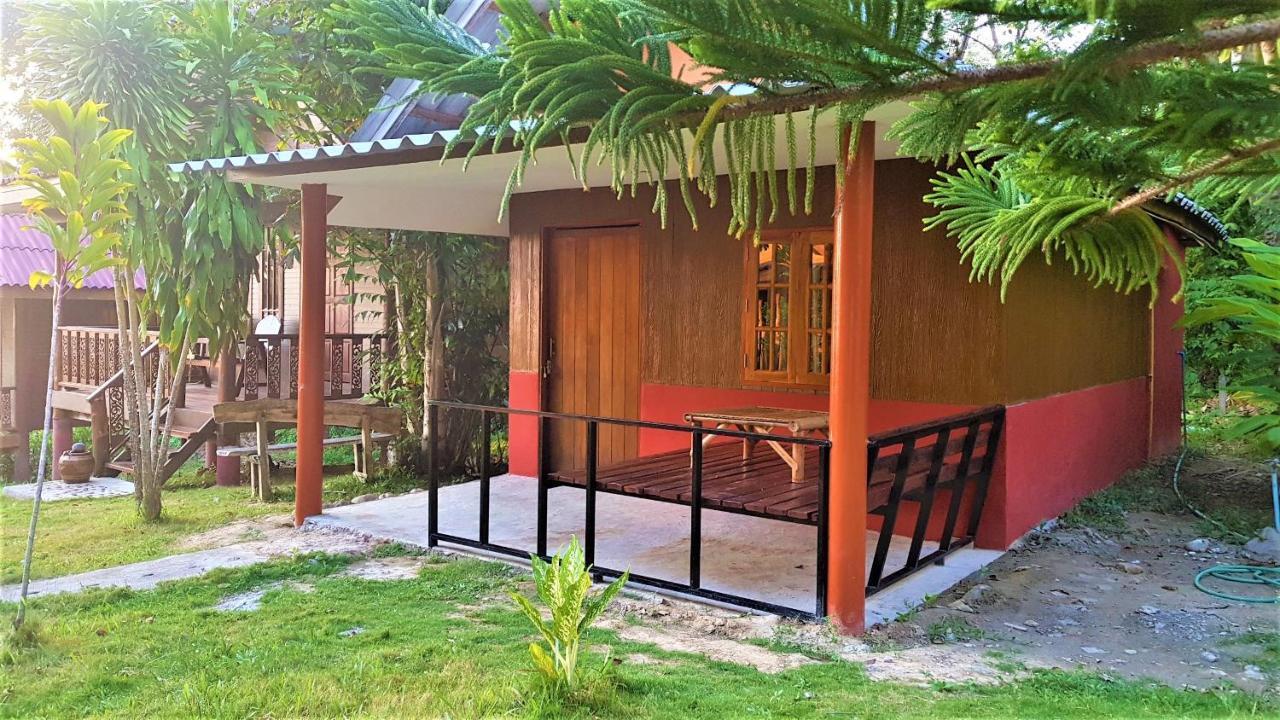 Koh Jum Coral Bay Resort Экстерьер фото